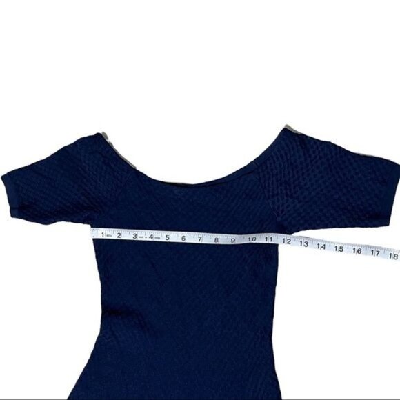 Michael Kors Navy Textured Stretch Fit & Flare Dress Size XS - Picture 4 of 7